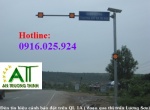 Trụ Đèn Tín Hiệu Chớp Vàng Năng Lượng Mặt Trời Tại Bình Định