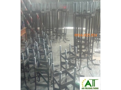 Sản Xuất Bulong Khung Móng Trụ Đèn