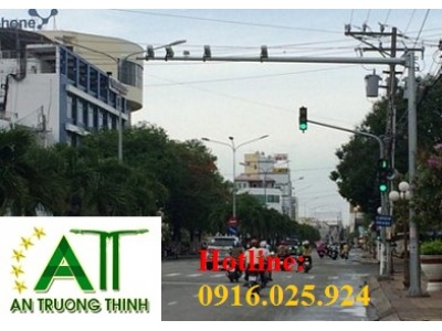 Cột Camera Mạ Kẽm