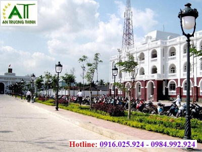 Cột Đèn Sân Vườn Nữ Hoàng